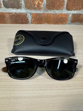 Ray-Ban Tortise Green Polarized Lens New Wayfarer Sunglasses